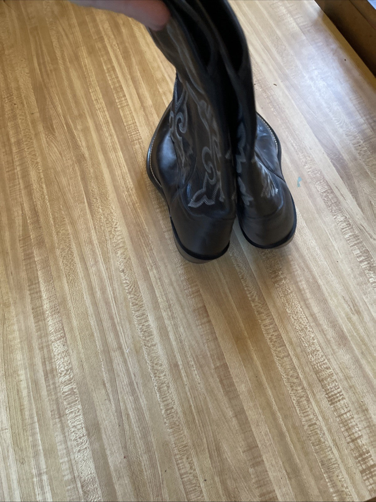 Justin Cowboy Boots 9 D