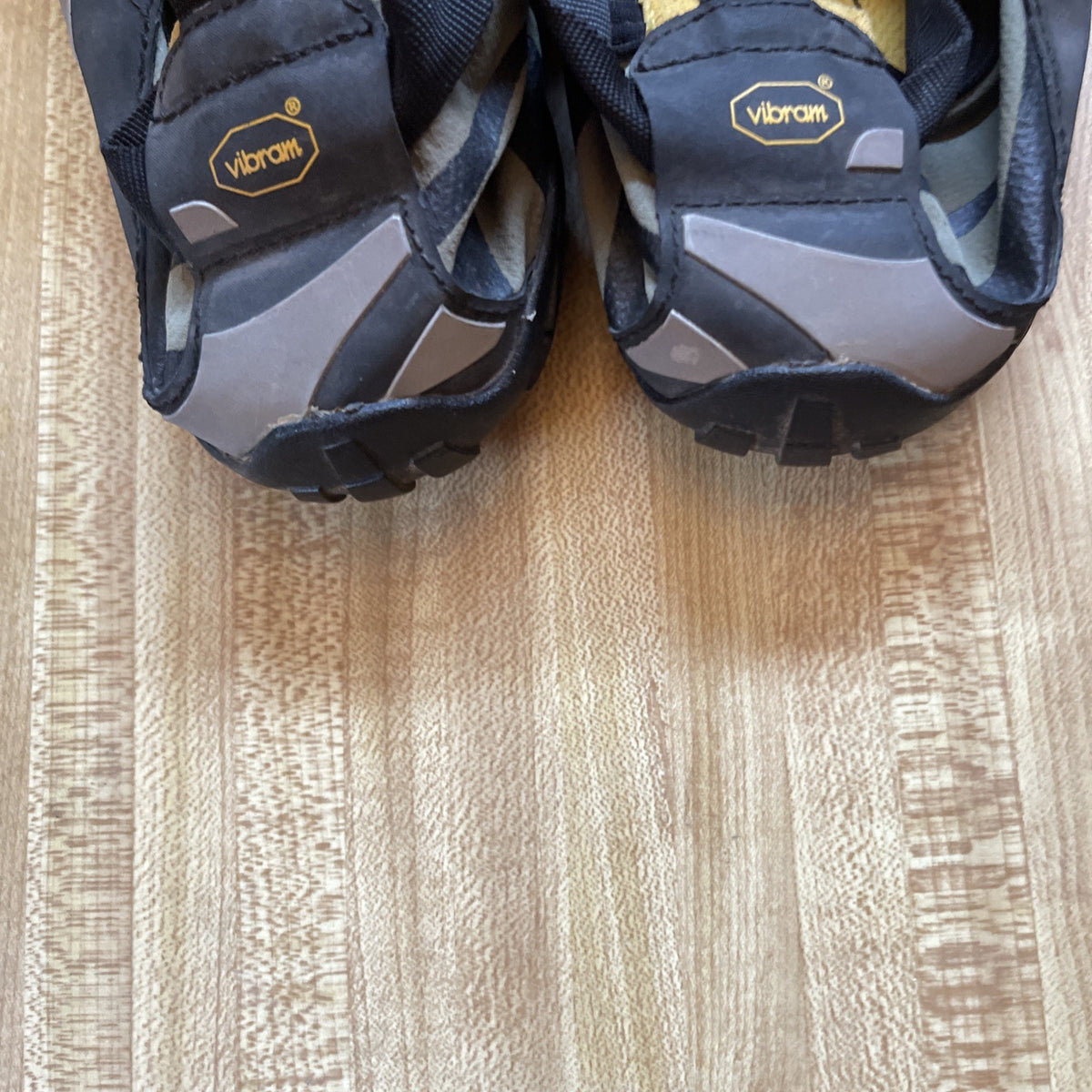vibram fivefingers 44/11