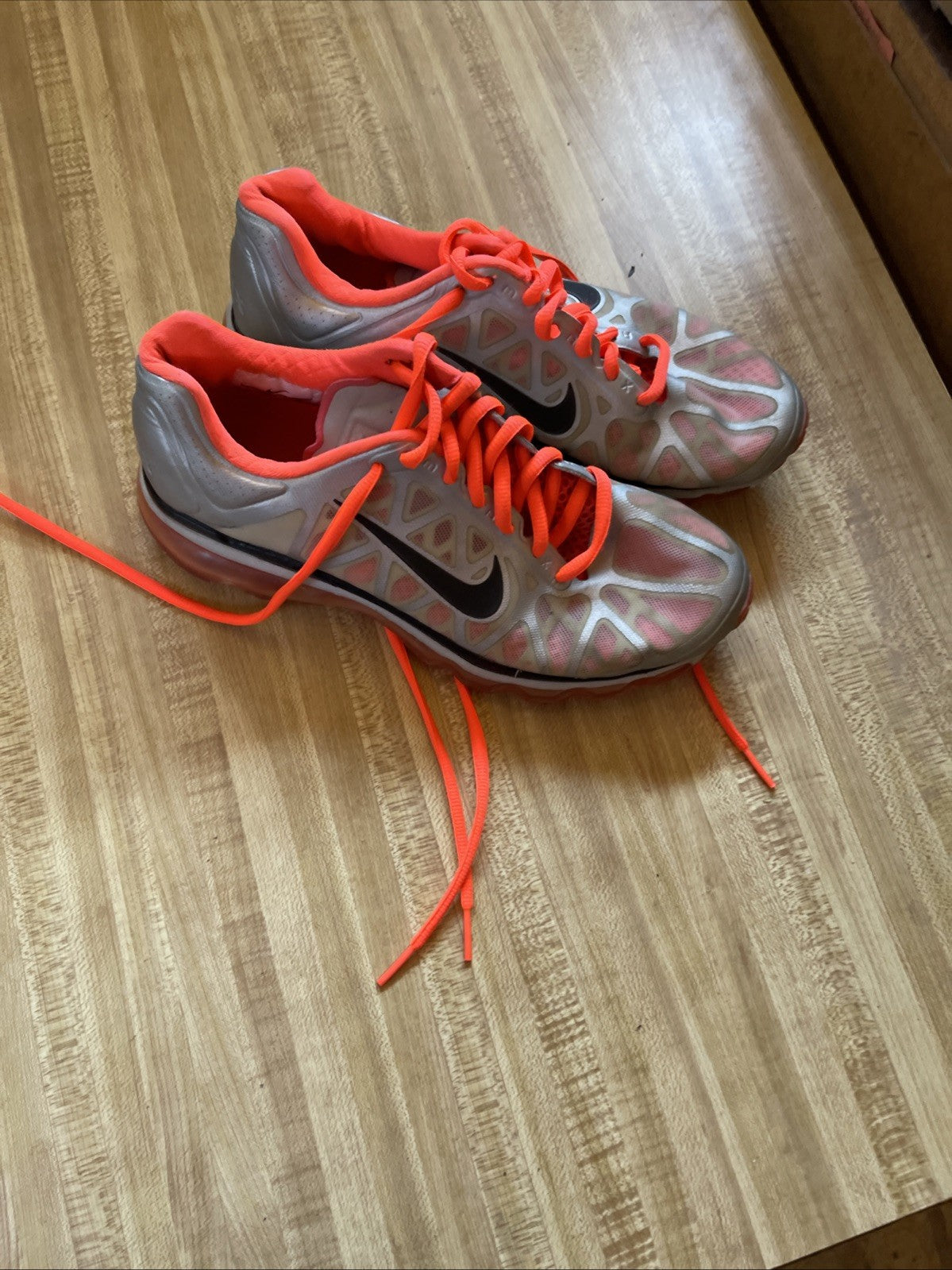 Nike Air Max Plus 7.5