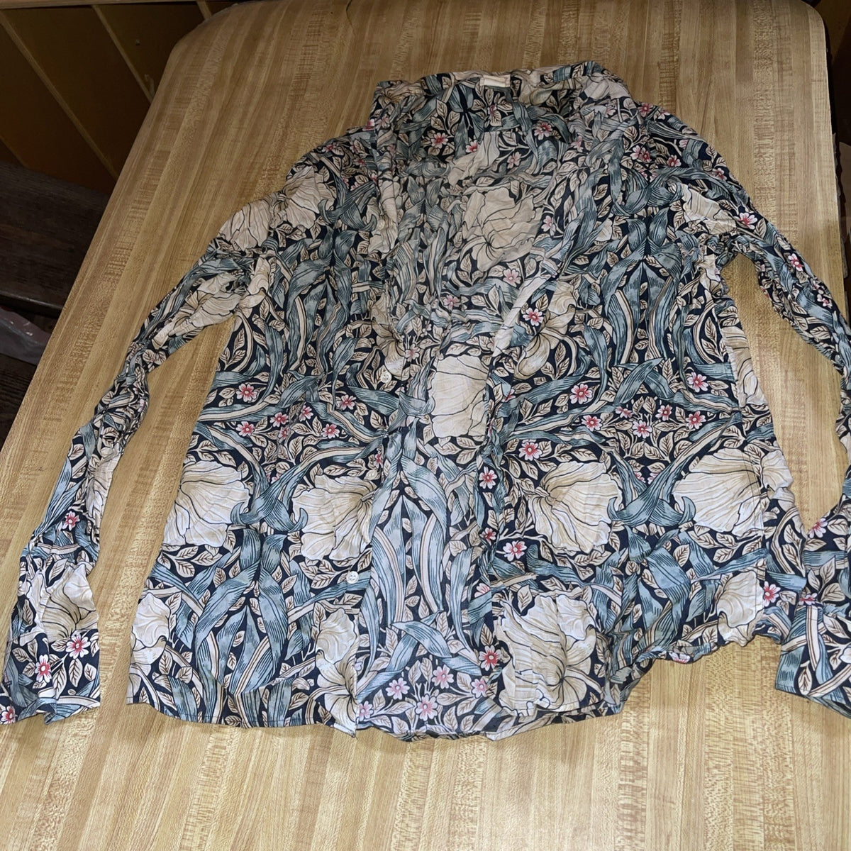Morris & Co X H&M Button Up Large 