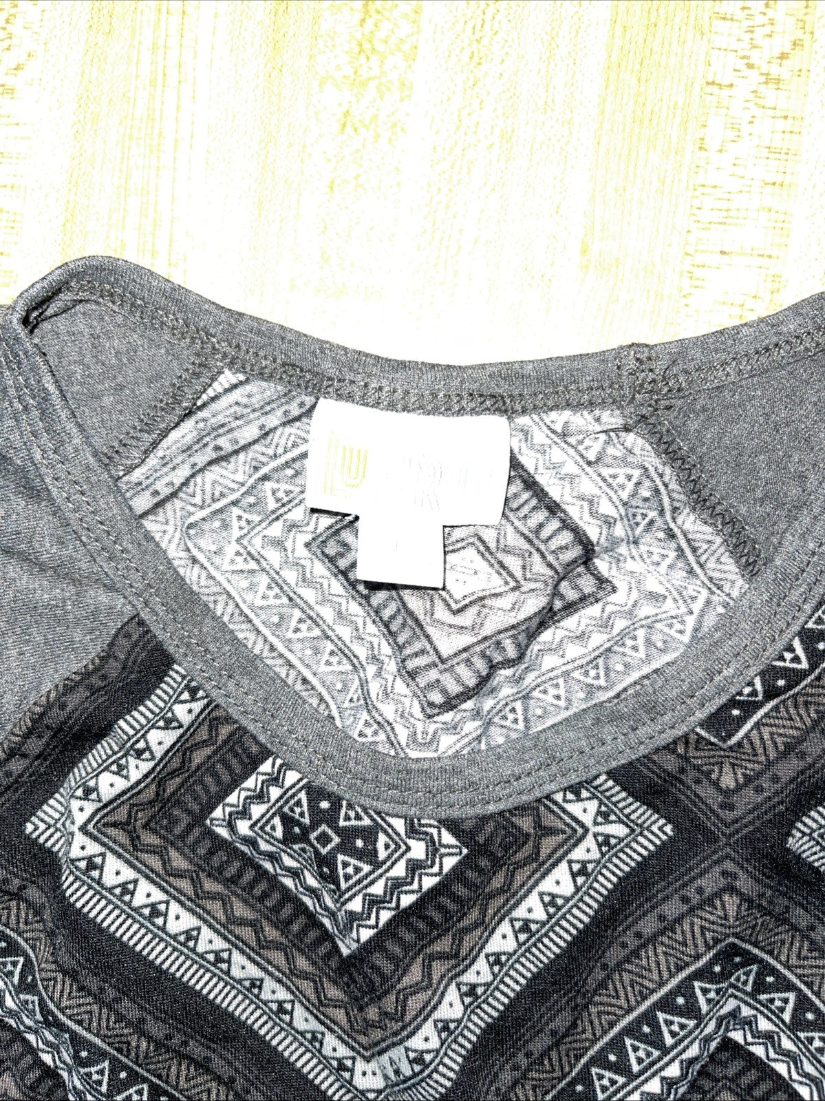 Lularoe Top Large 