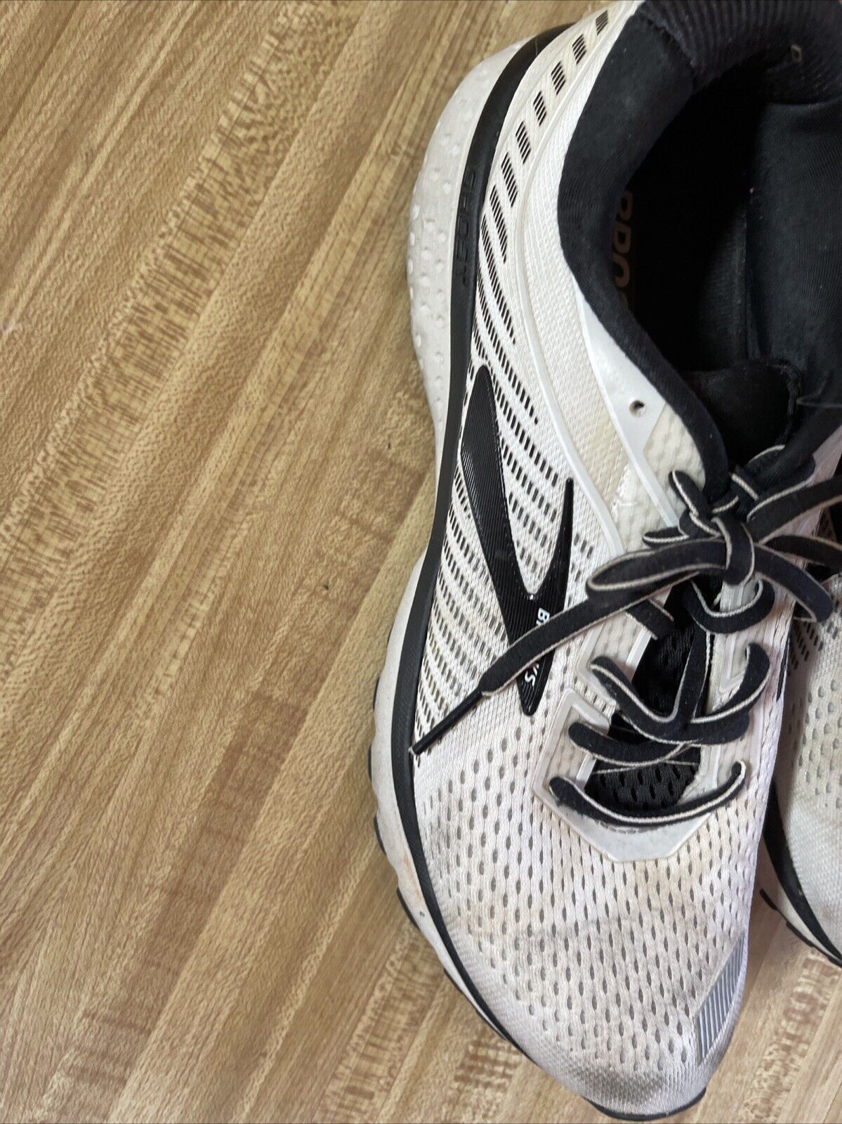 Brooks Ghost 12 Size 9