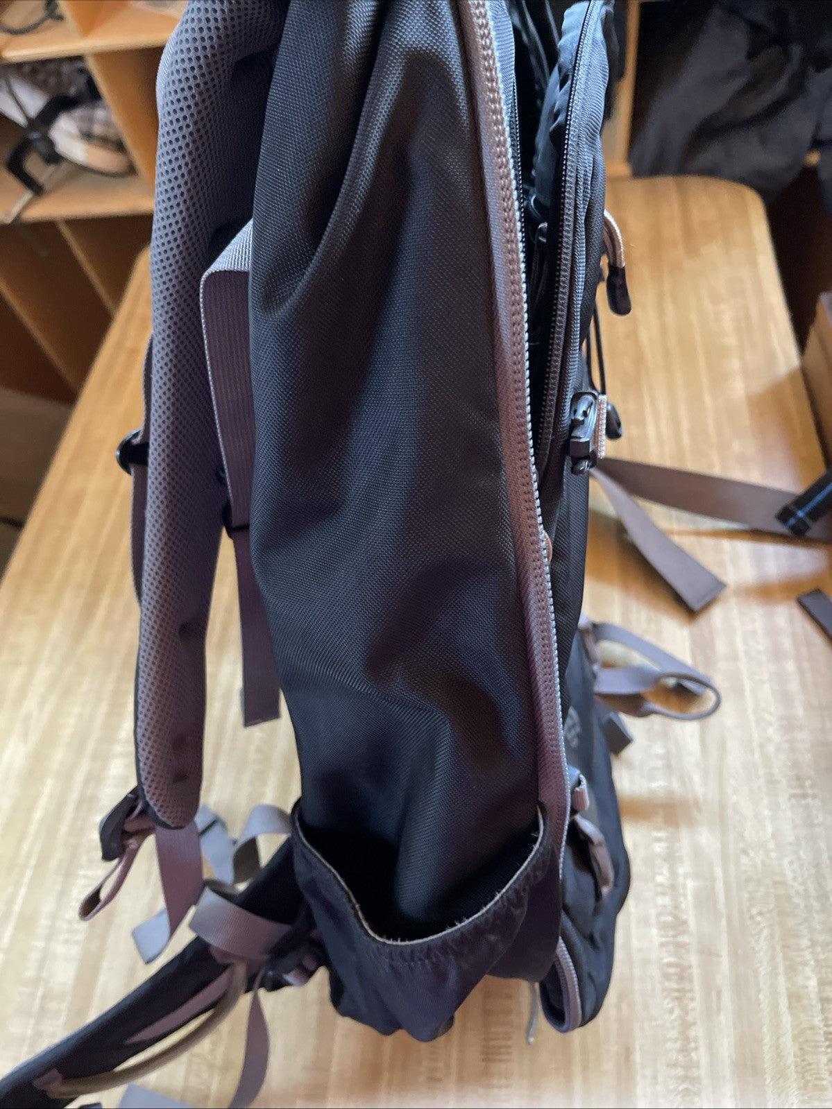 Mountain Hardwear Splitter 40 Hiking Backpack 