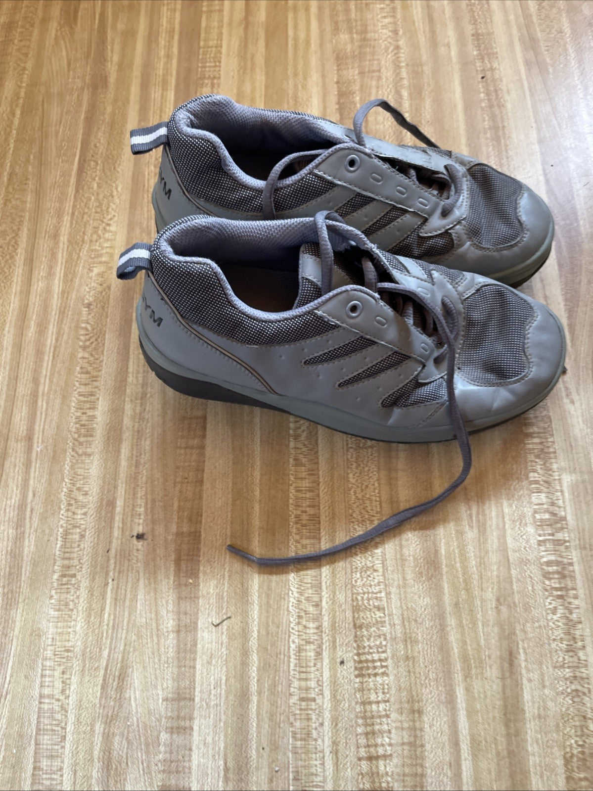 step gym shoes 7