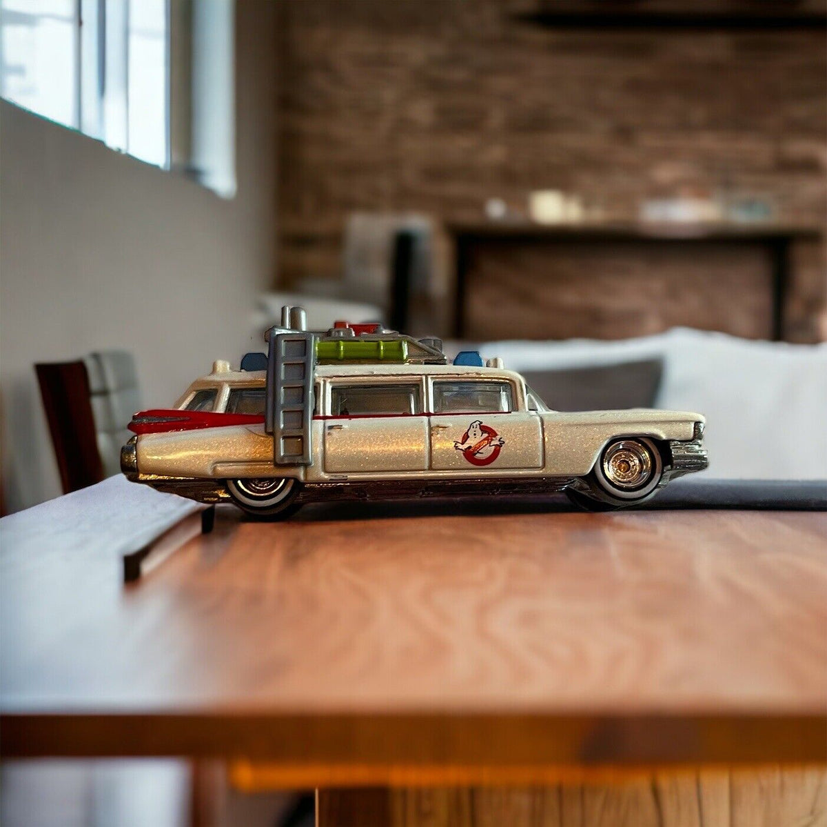 Hot Wheels Premium Ghostbusters Ecto 1