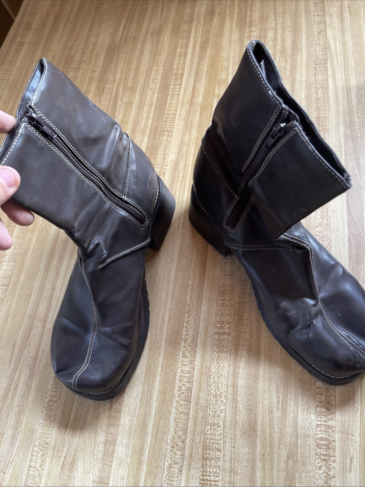 lower eastside boots 11