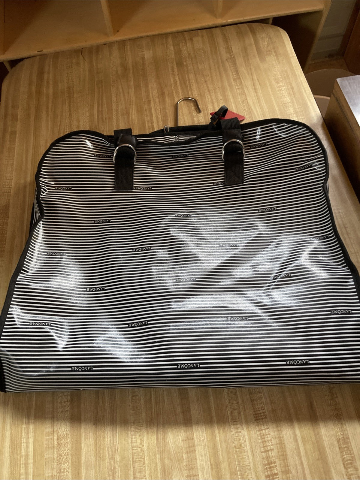 Lancôme Hanging Travel Clothing Bag AOP