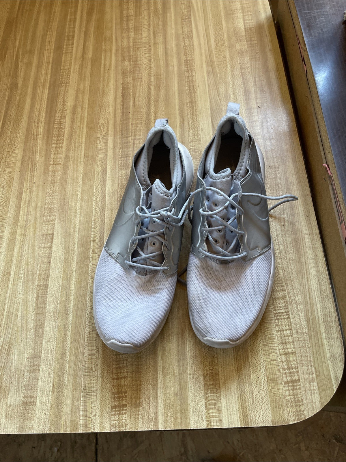 Nike Roshe Two Metallic Silver 10.5