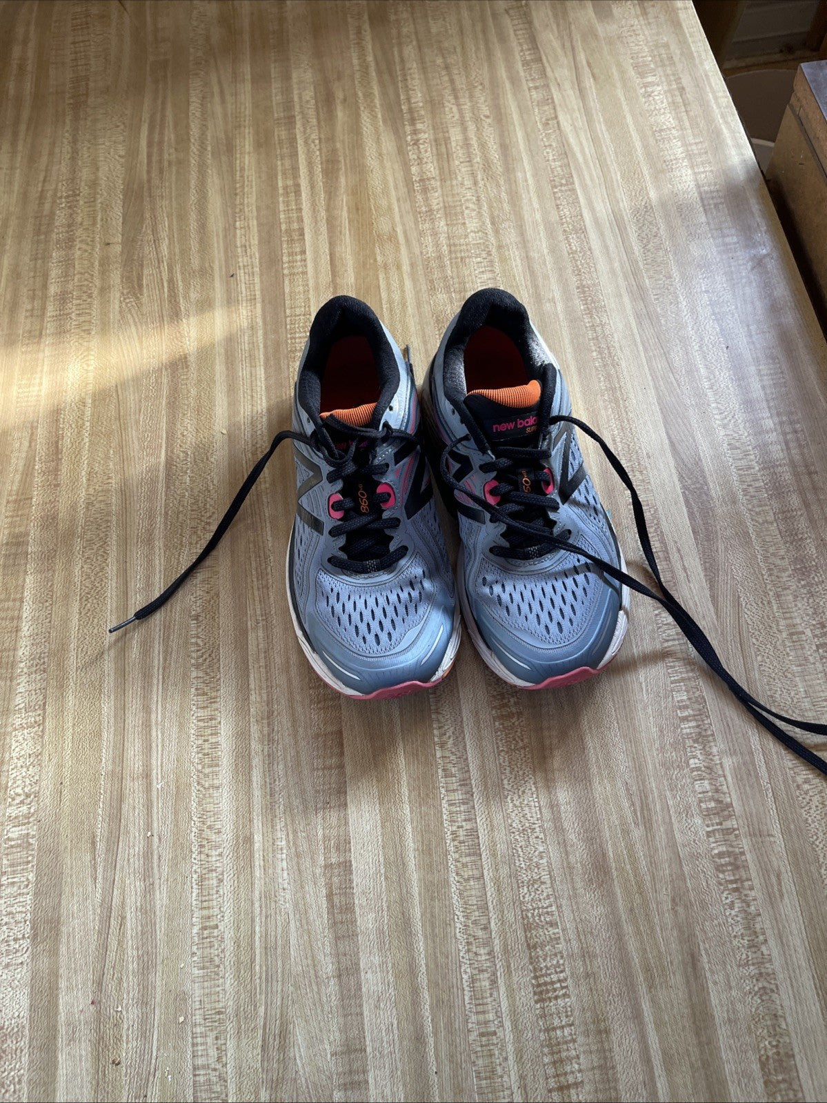 New Balance 860v8 Size 8