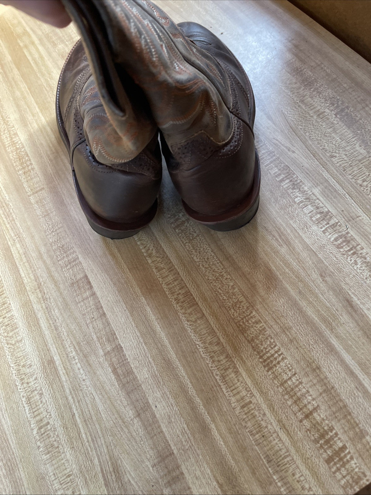ariat cowboy boots women size 7C