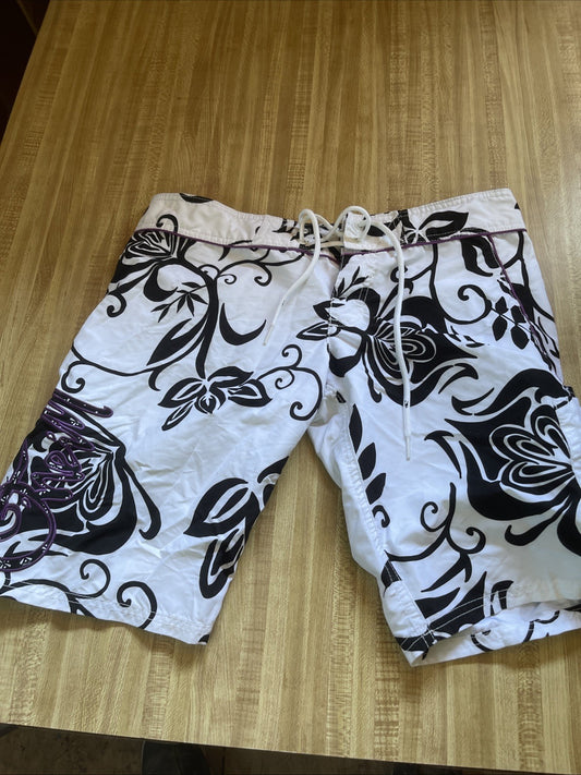 O’Neill Board Shorts 34 Size Tag Says 5 But They Measure A Size 34