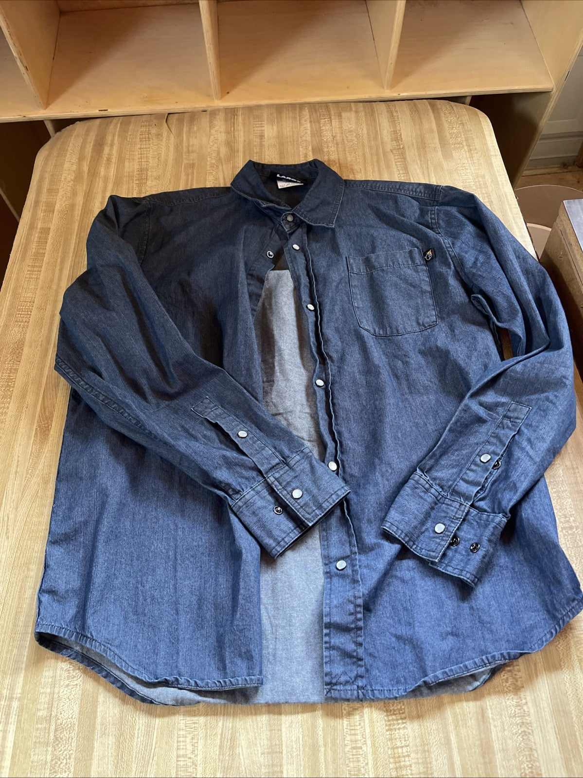 The Hundreds Pearl Snap Large