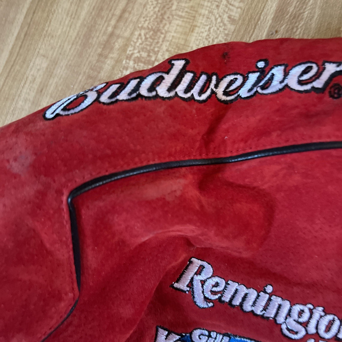 Chase Authentics JH Design Budweiser King Of Beers Jacket Medium 
