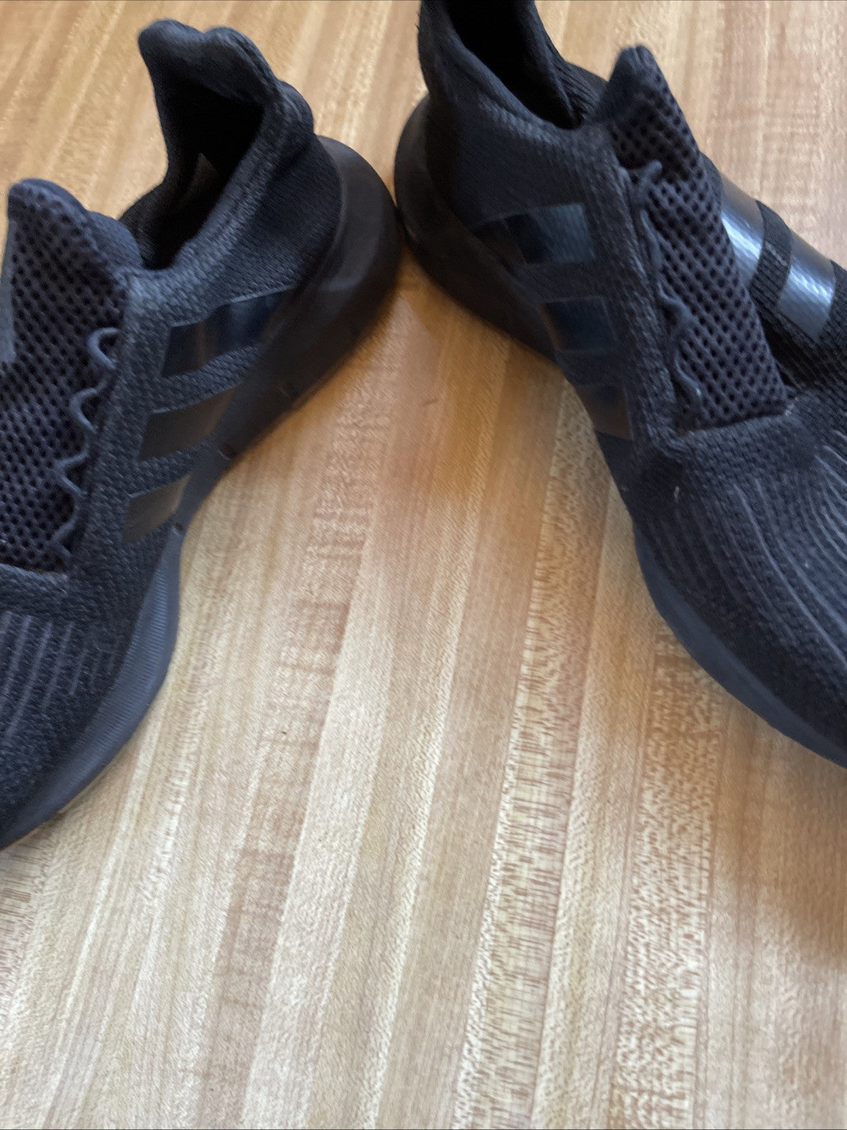 adidas slip on sneakers Size 8