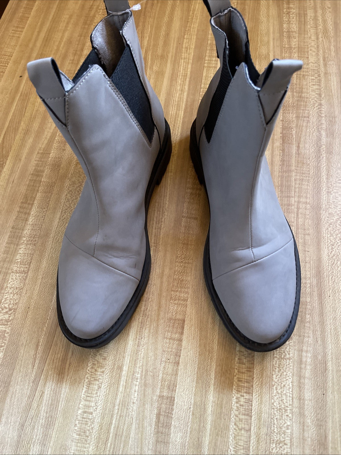Toms Boots Men’s 11