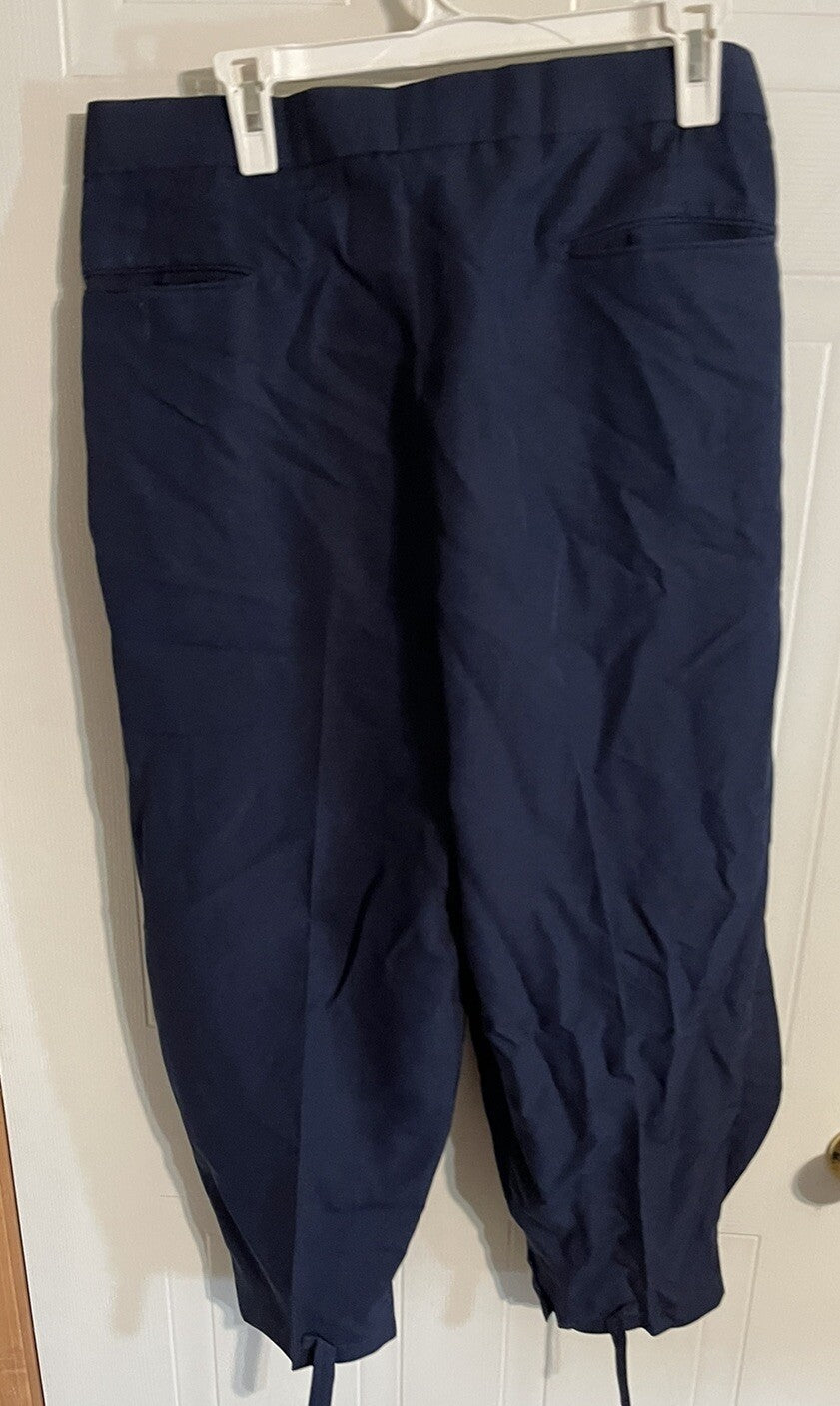 The T Barry Knicker Company Golf Knickers 36