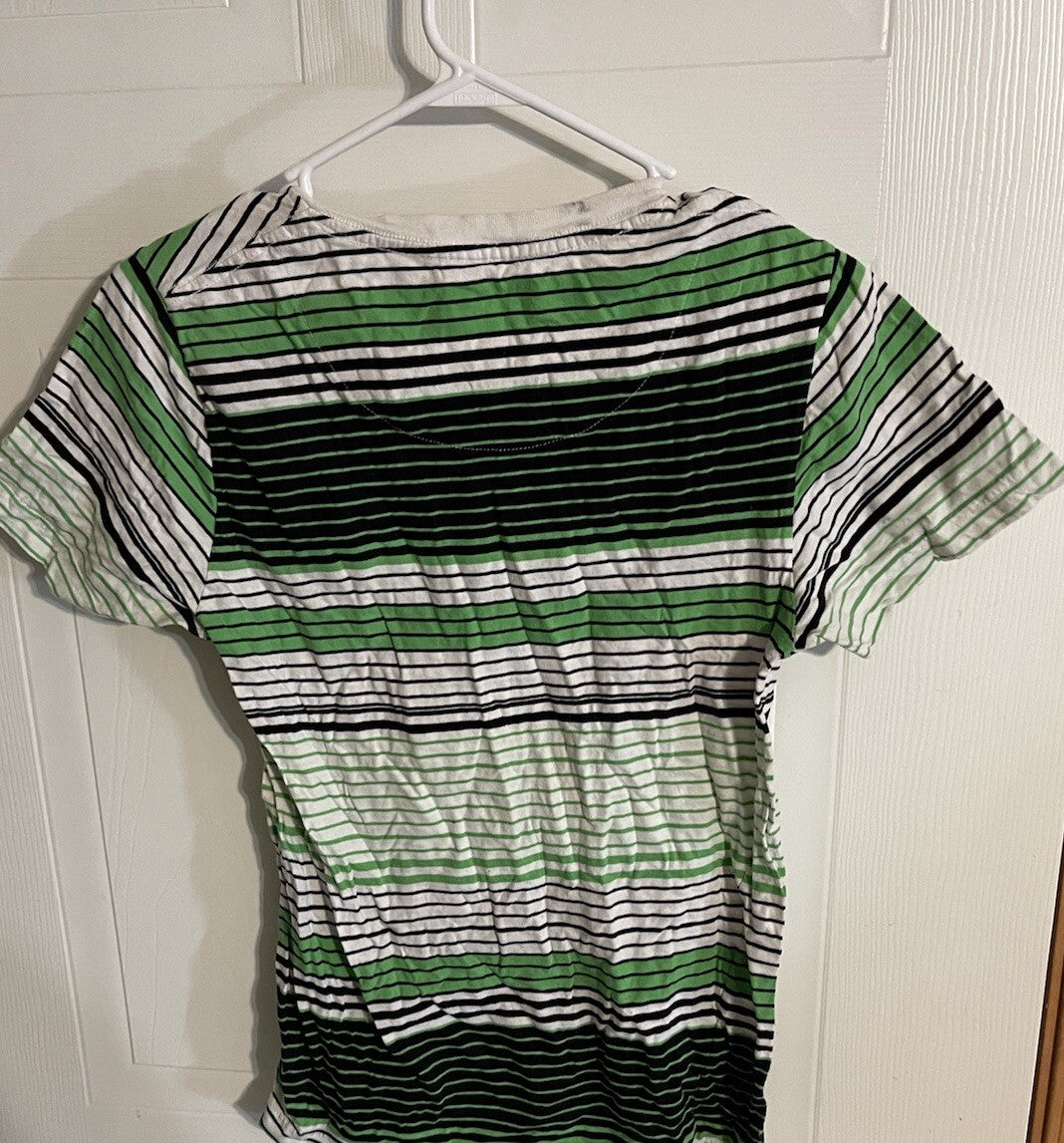 Airwalk V Neck T Shirt Small