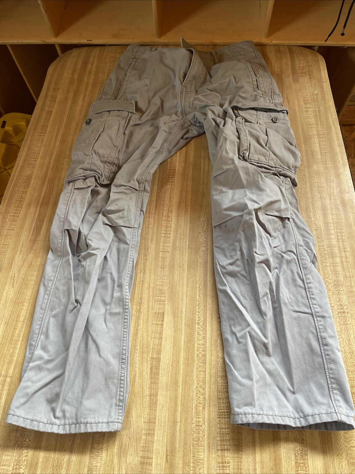 Levi’s Cargo Pants 30x27