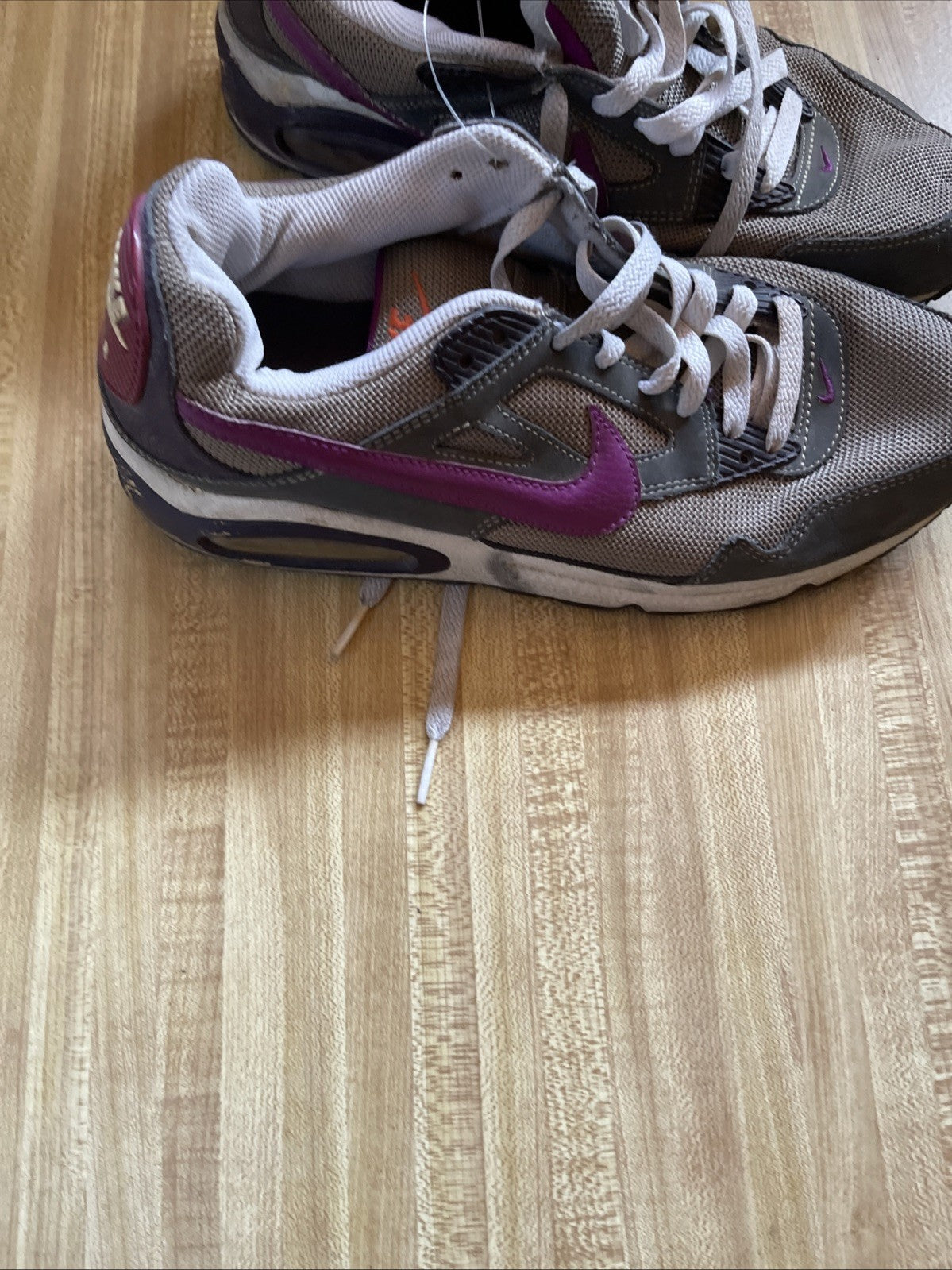  Nike Air Max Skyline Size 9.5