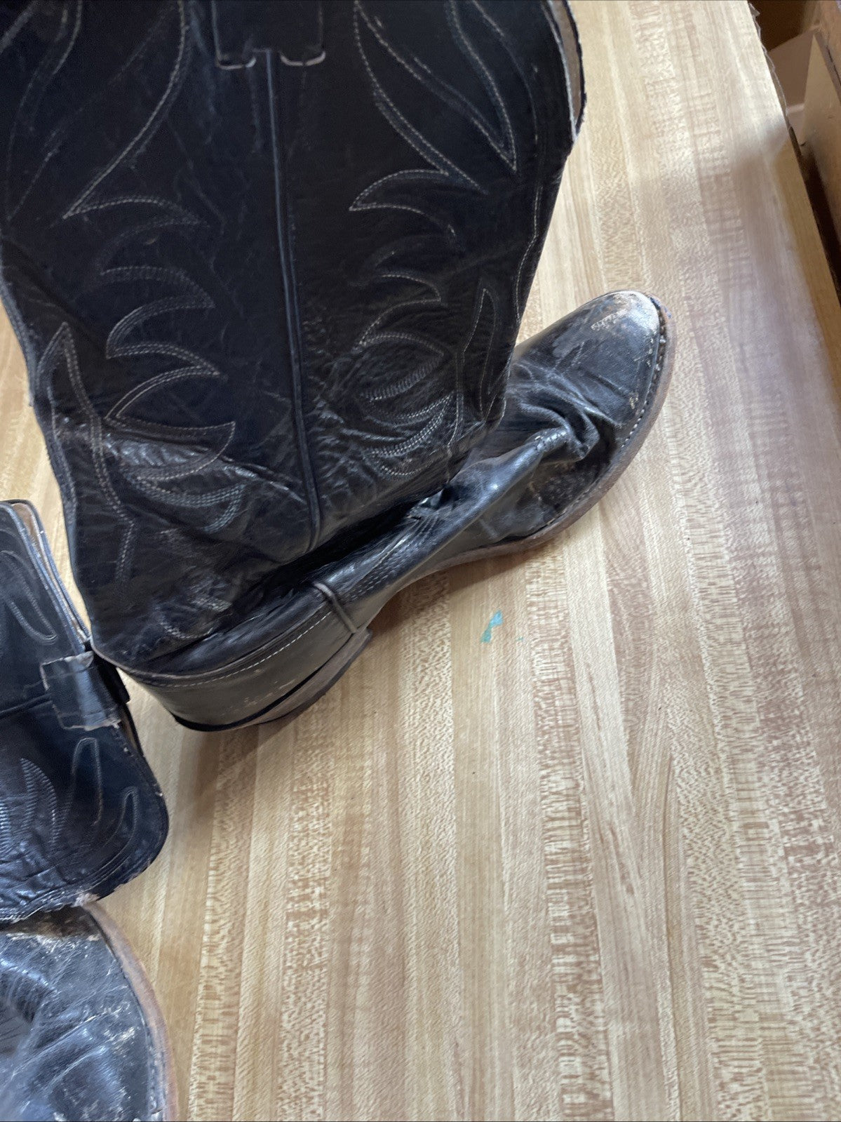 nocona cowboy boots Beater 10.5