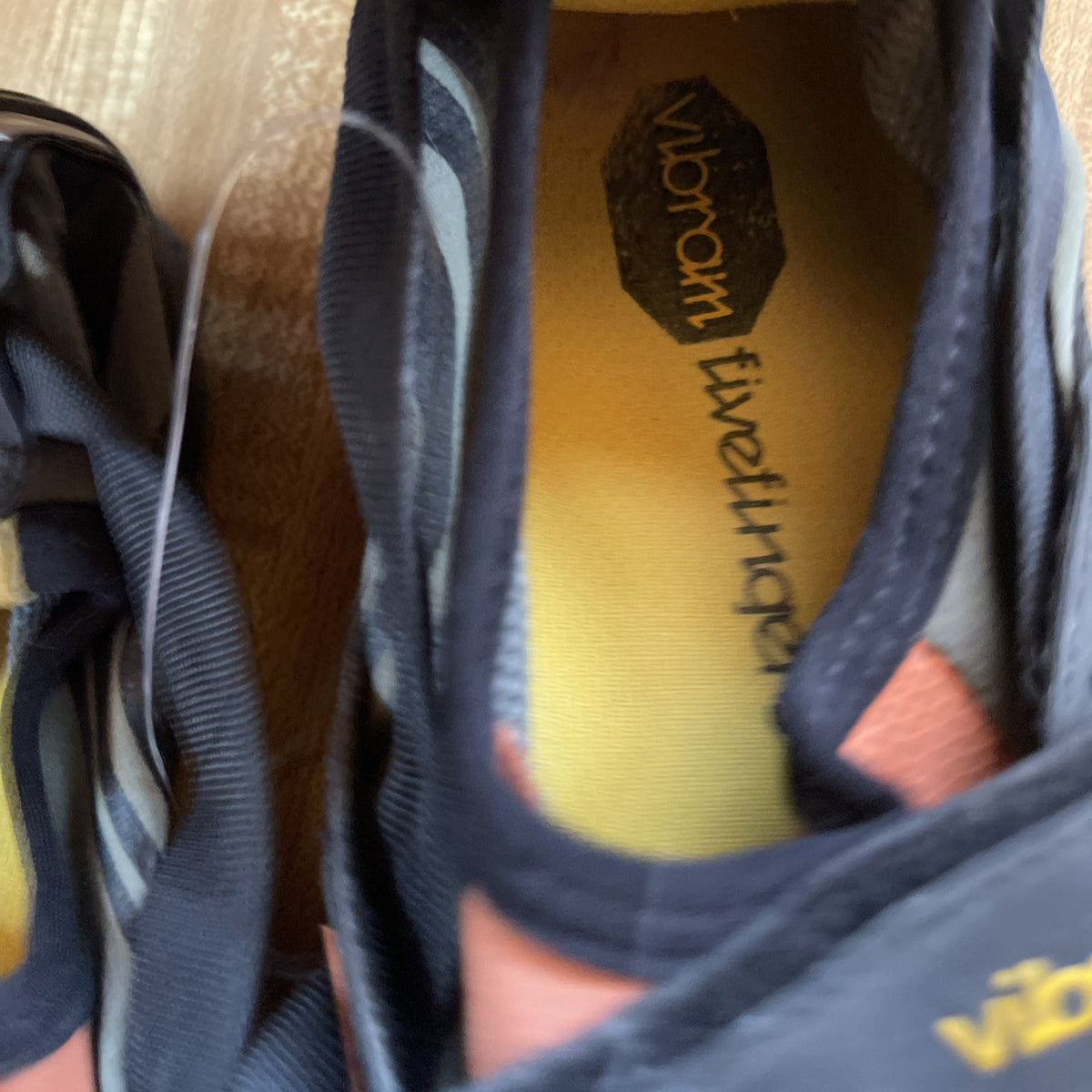 vibram fivefingers 44/11