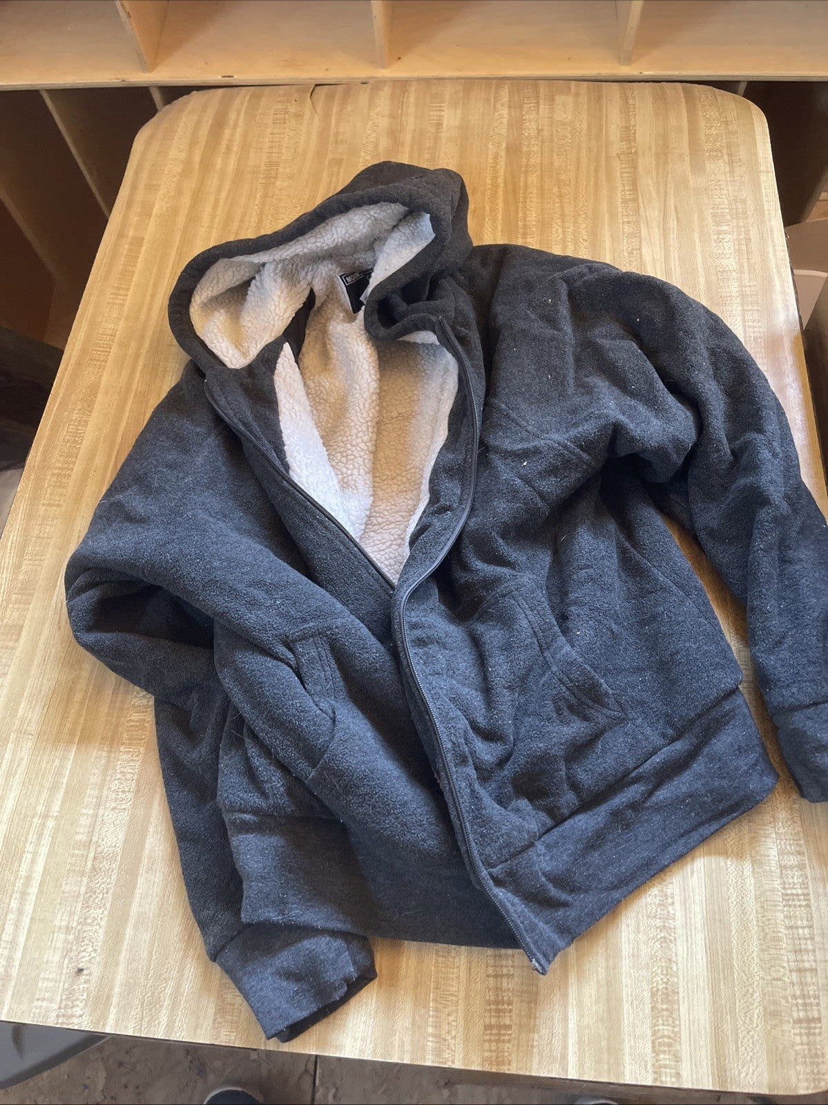 Mountain Club Sherpa Lined Hoodie Medium 