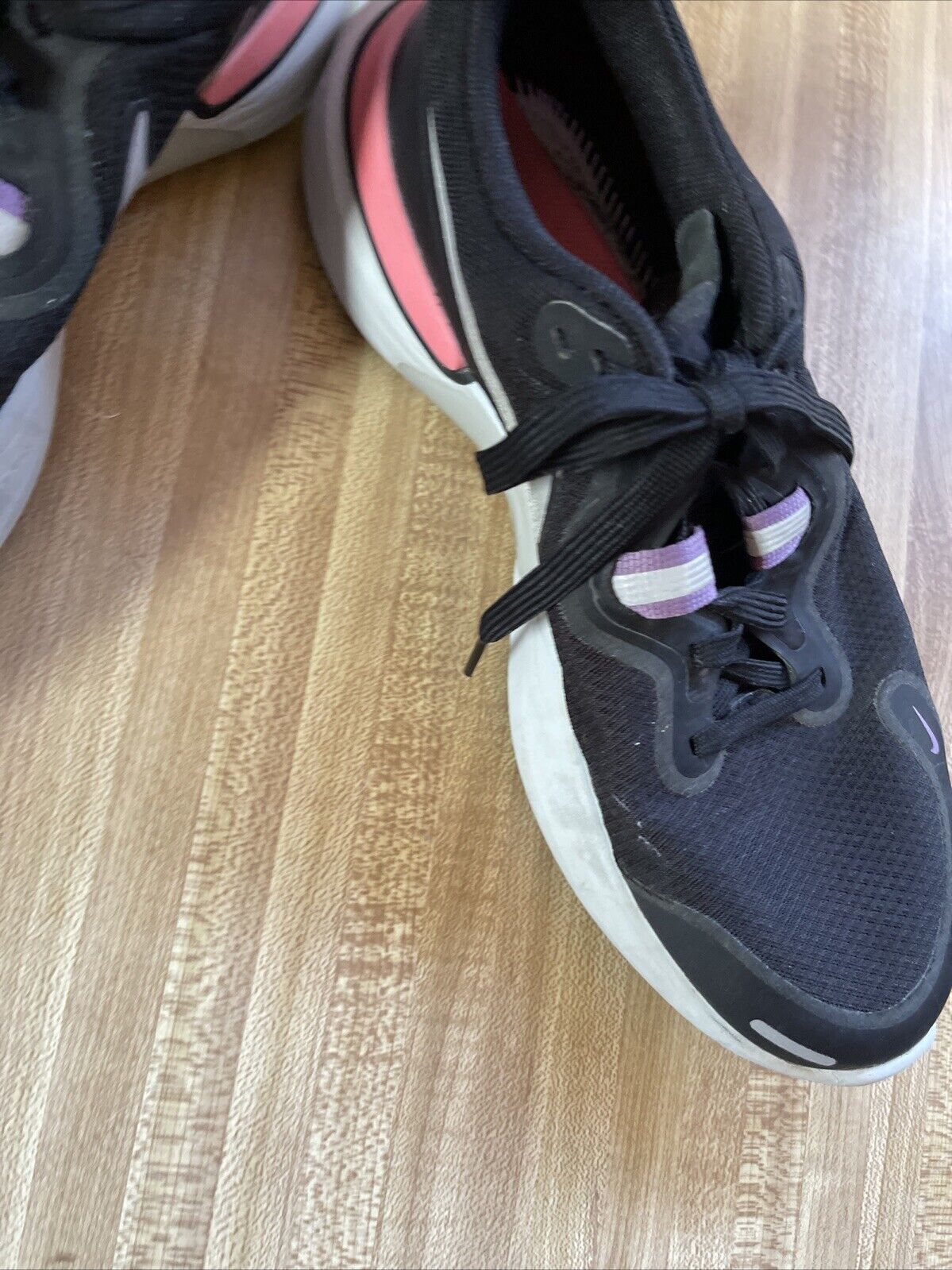 Nike Miller React Size 8