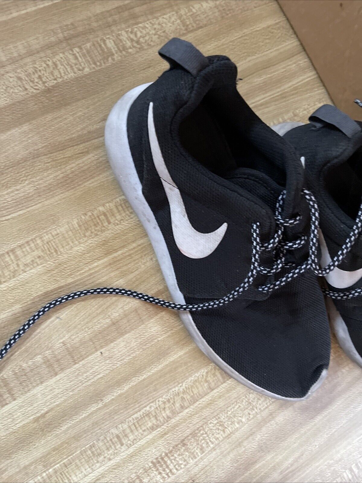 Nike Roshe One Size 8