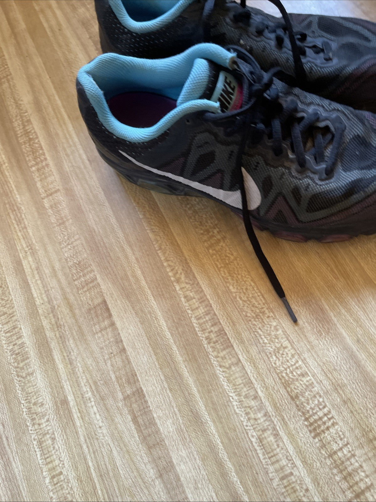 Nike Tailwind 7 Size 8