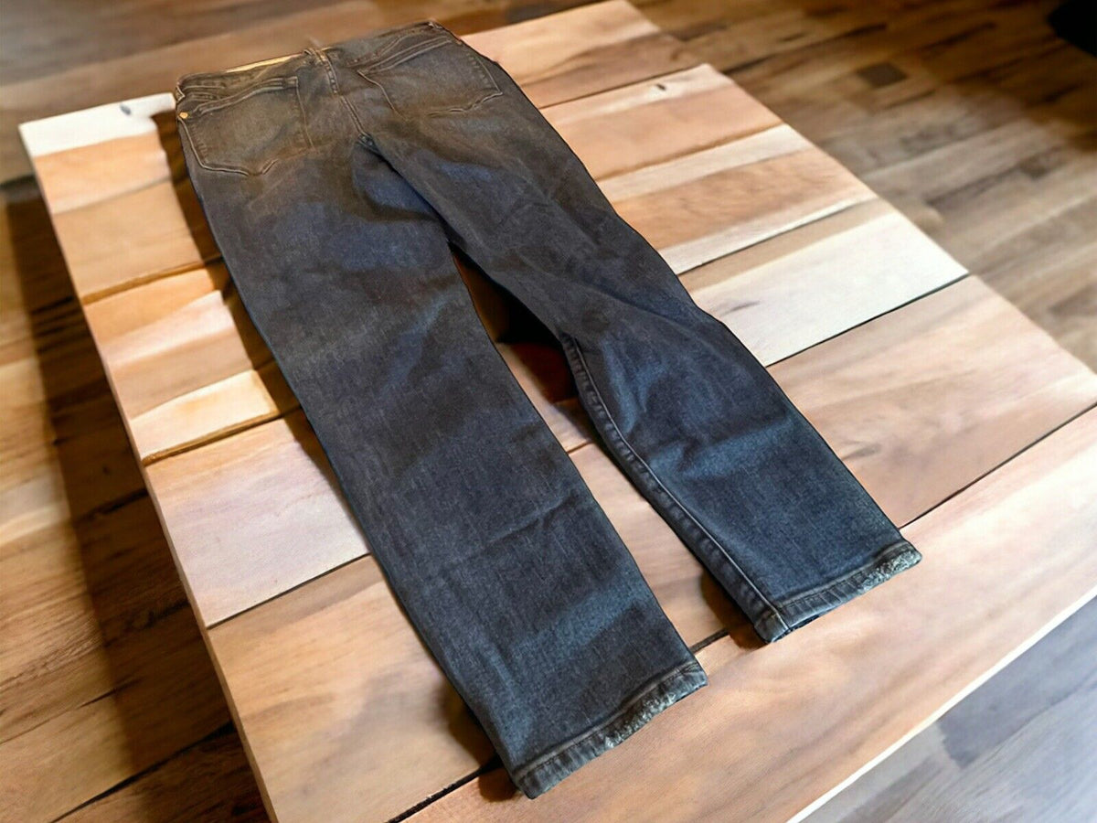 Judy Blue Distress Relaxed Fit Jeans Size 30