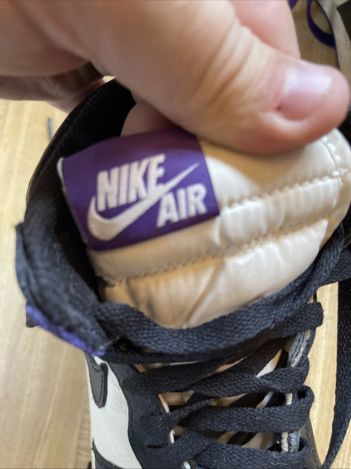 Nike Air Jordan 1 Retro Size 7Y Purple 