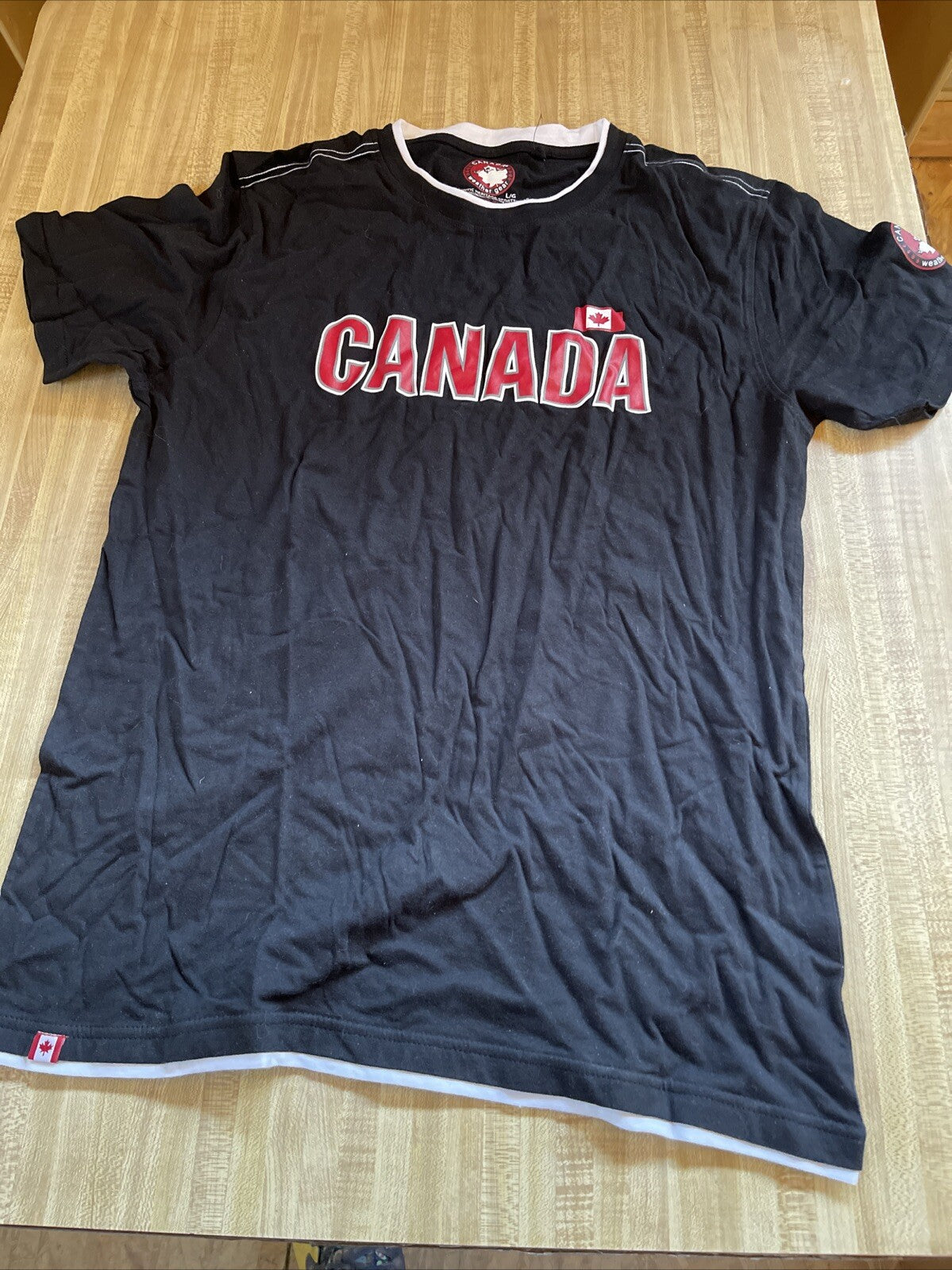 Canada T Shirt Large