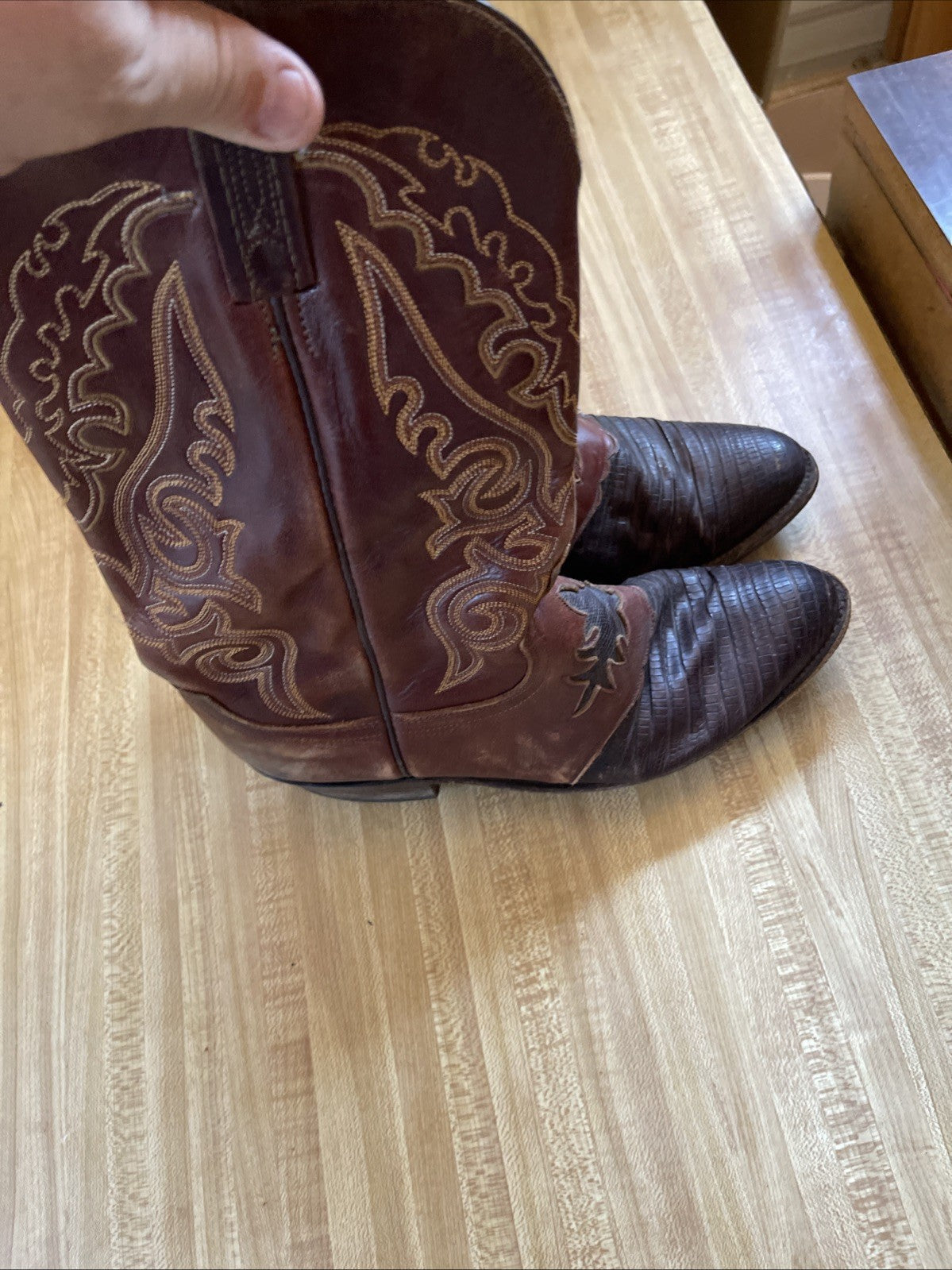 lucchese 1883 mens boots 10D