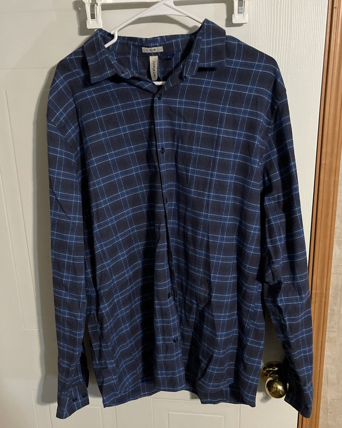 artefact shirt XL