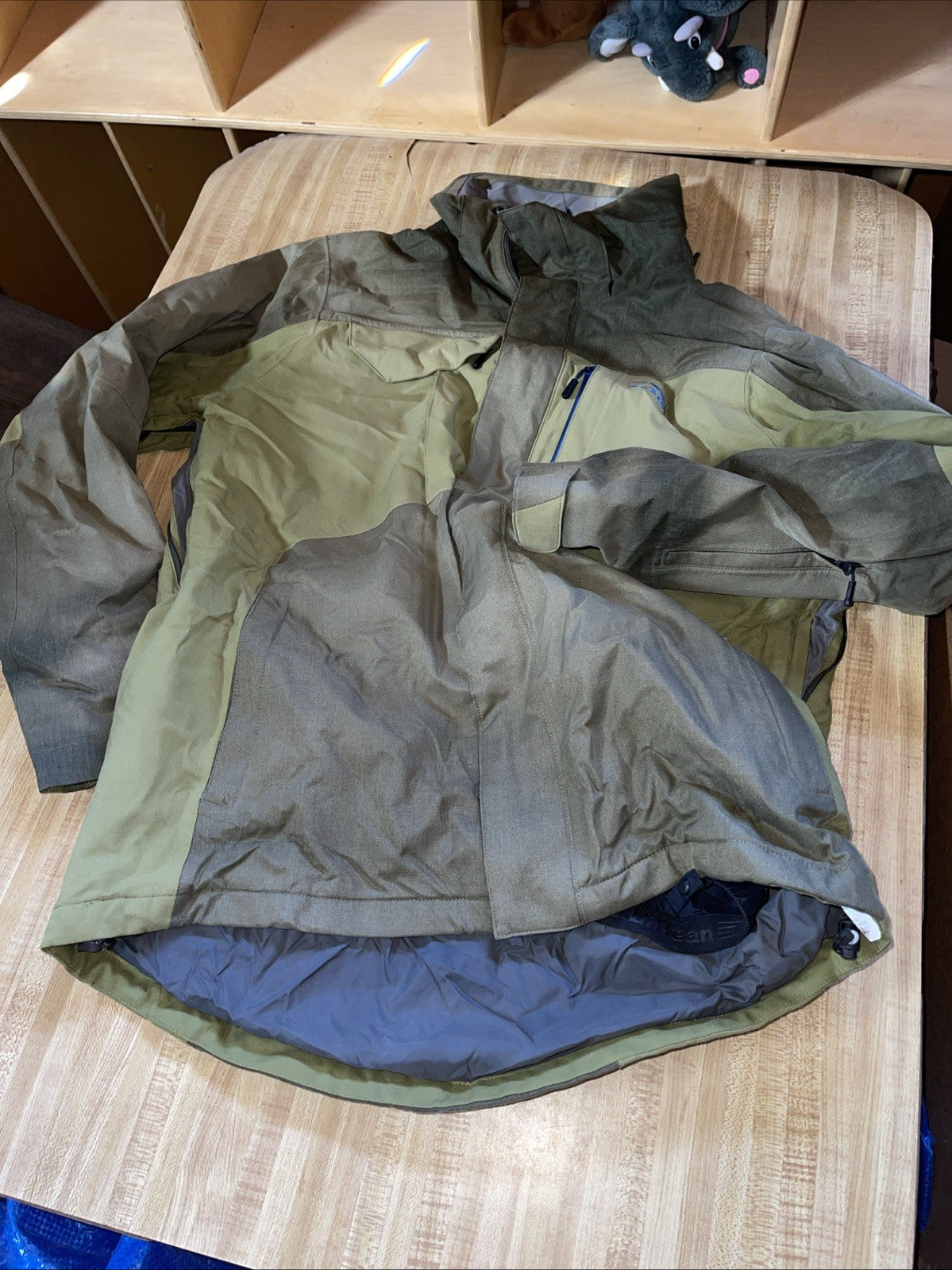 ll bean primaloft jacket mens Large