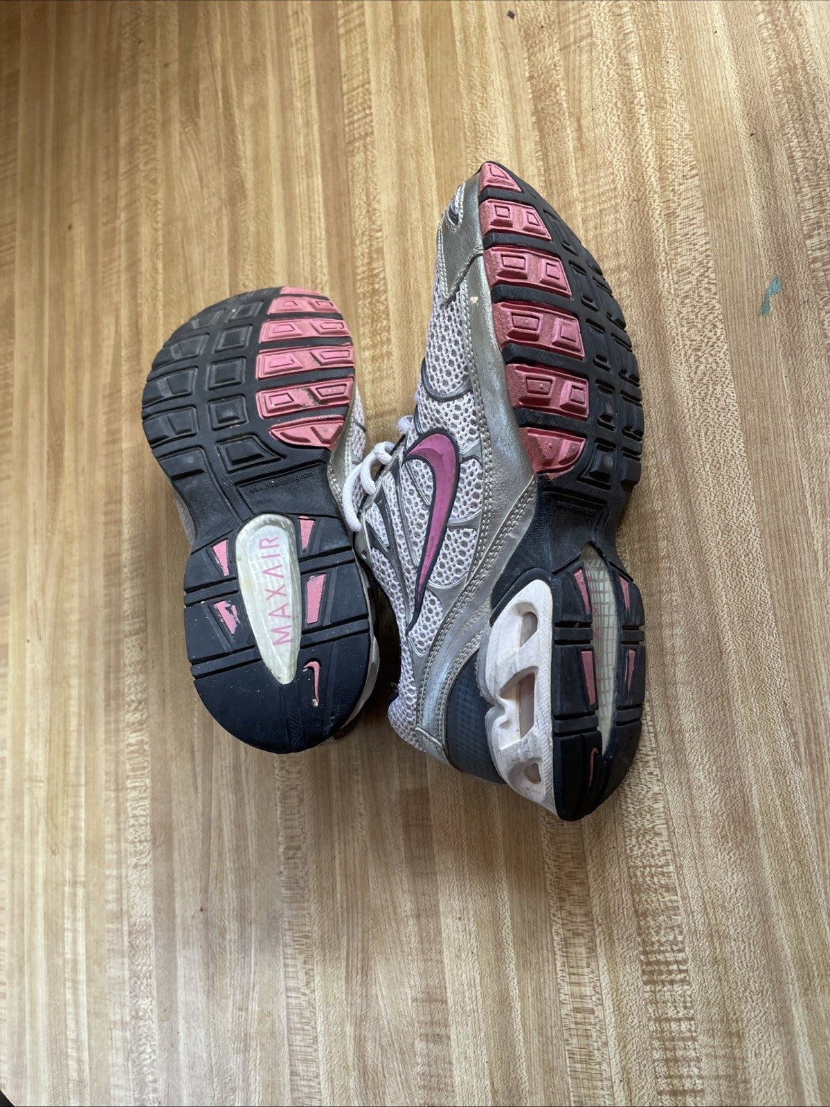 Nike Torch 4 Size 8