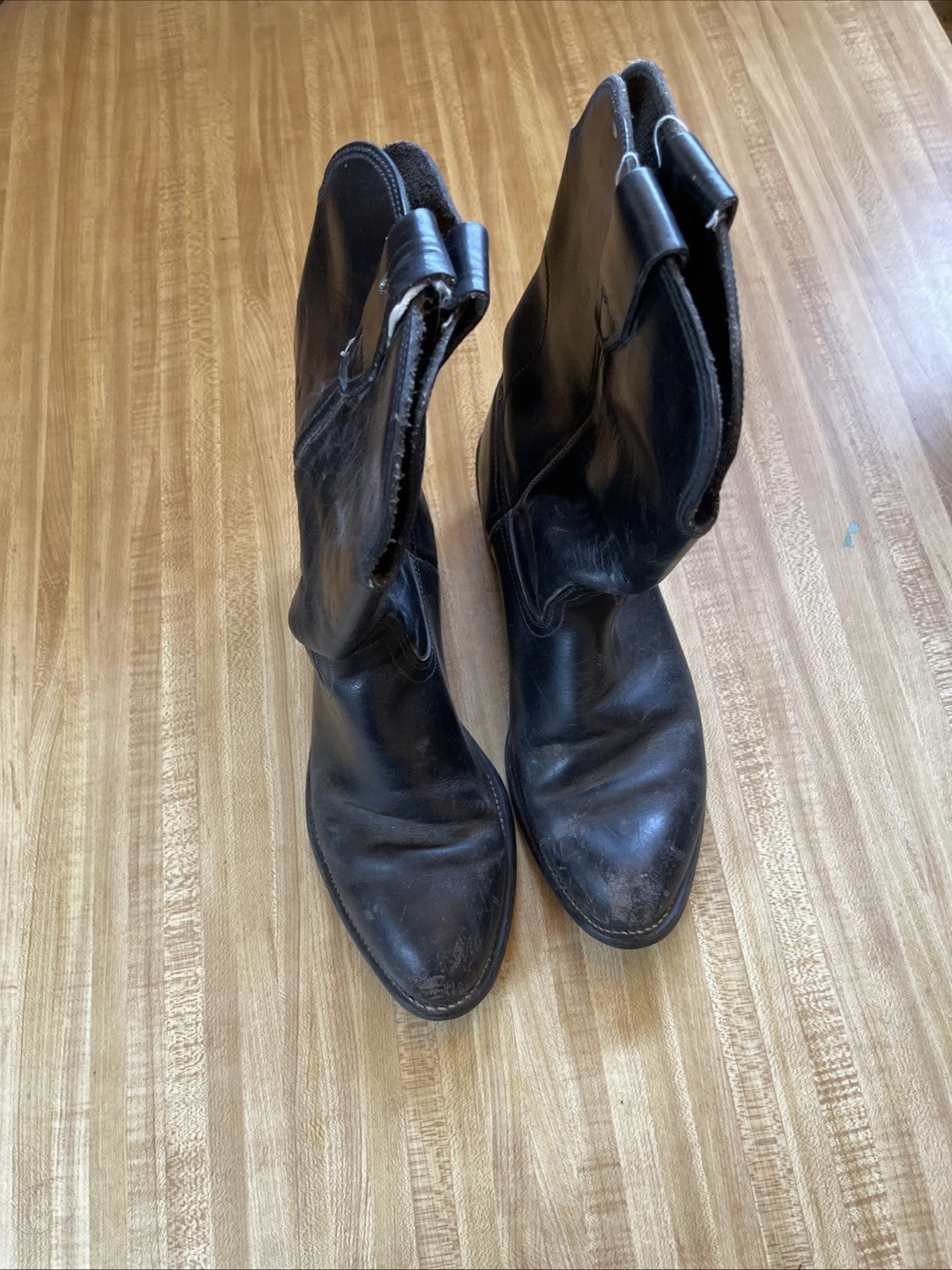Boots Oil Resistant Size 9 D