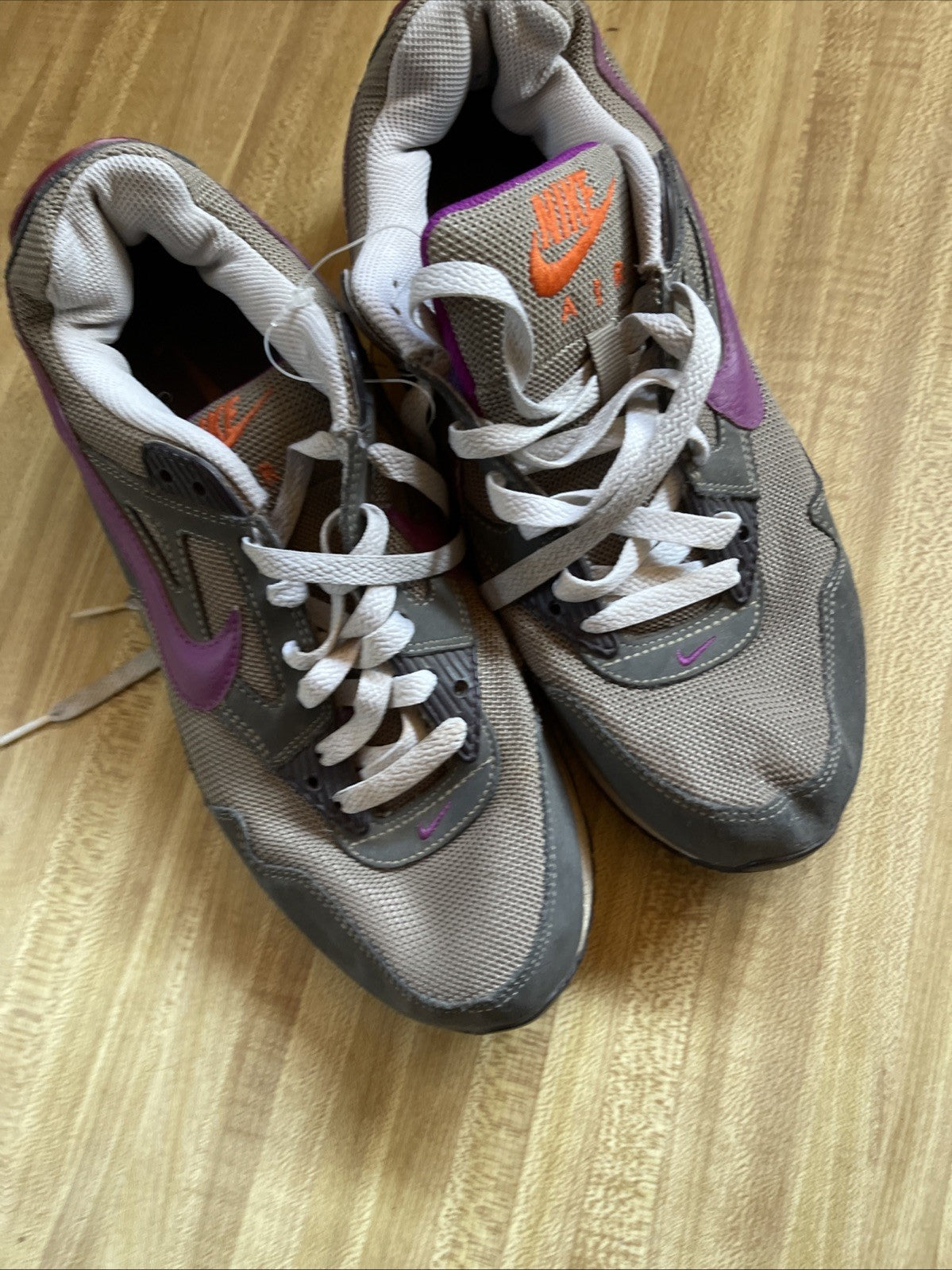  Nike Air Max Skyline Size 9.5