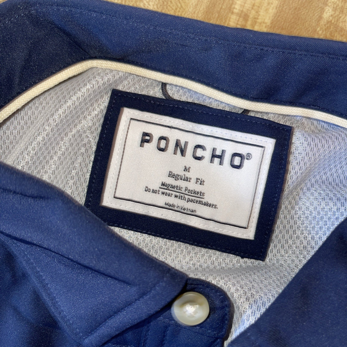Poncho Button Up Medium 