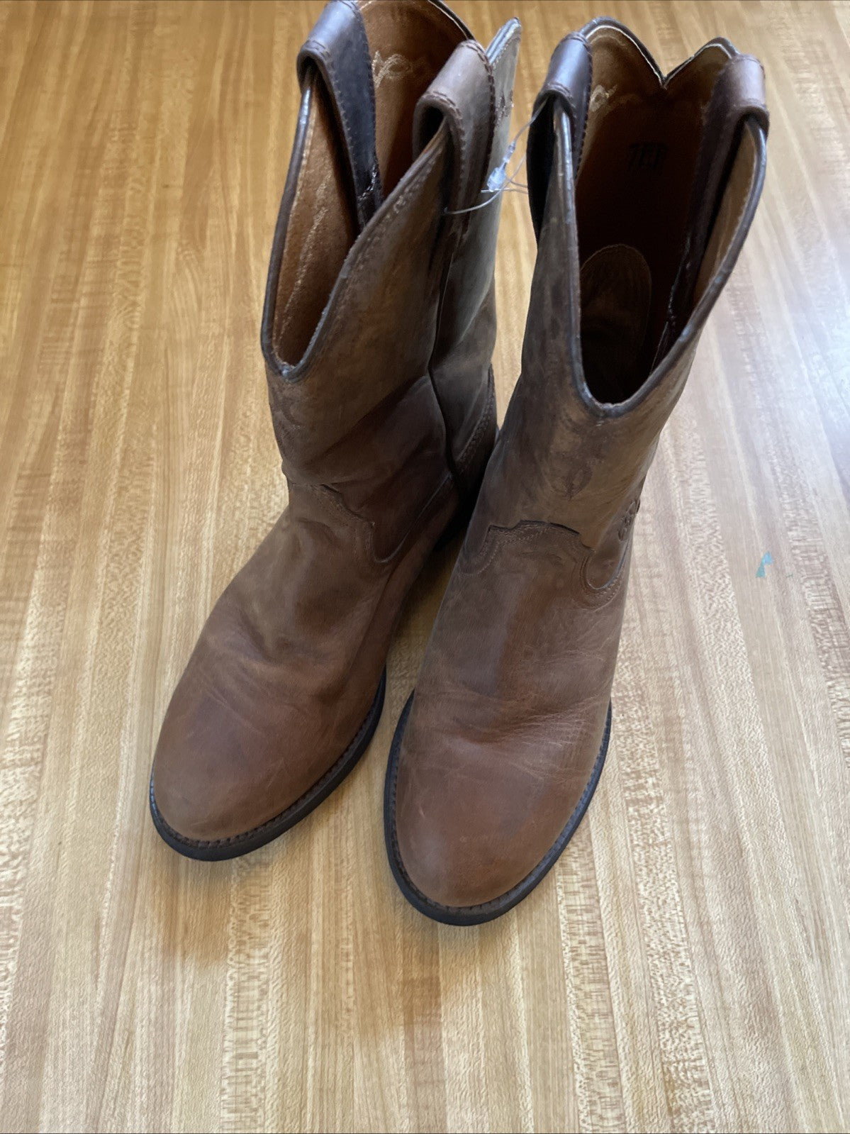 ariat ats cowboy boots 7 EE