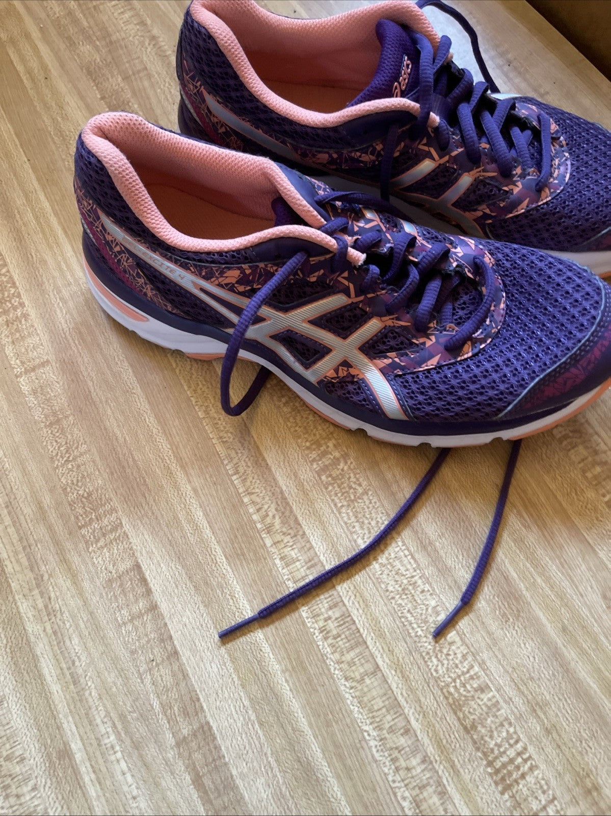 ASICS Gel Excite 4 Size 8.5