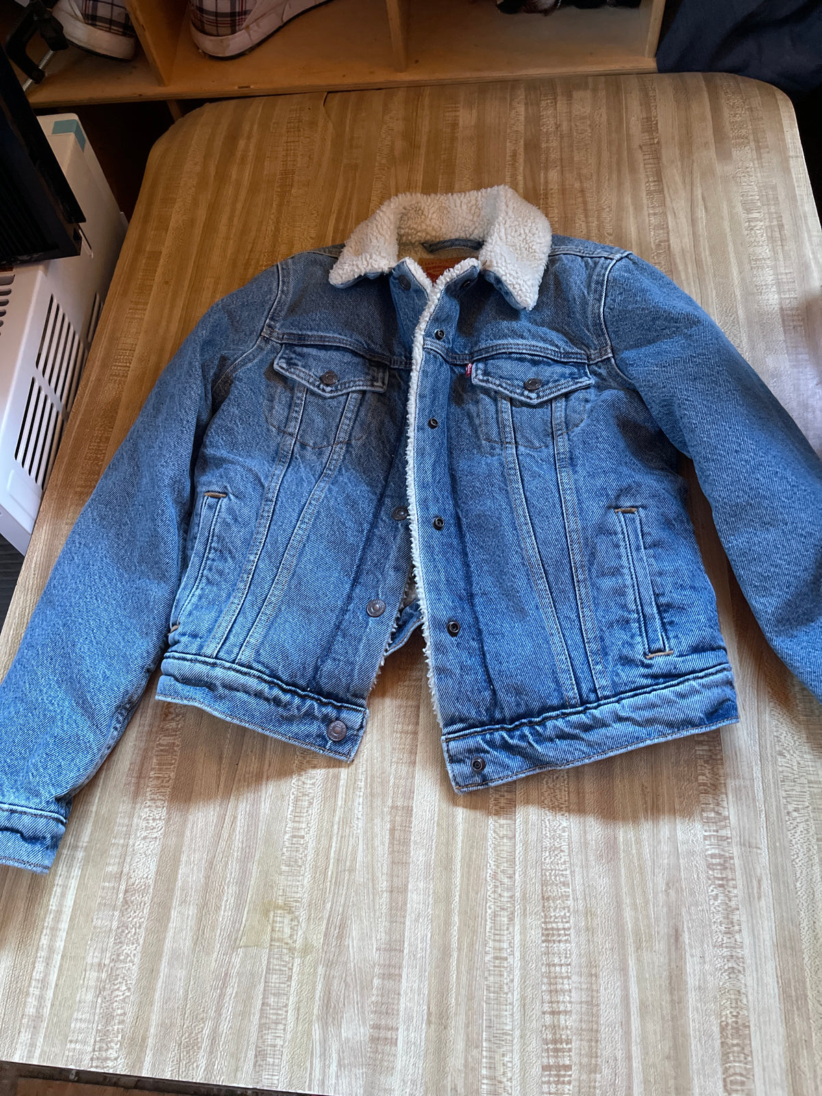 Levi’s jacket Sherpa lined small