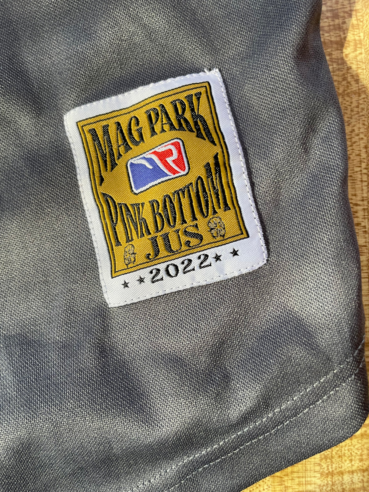 Mag park pink bottom jus jersey large