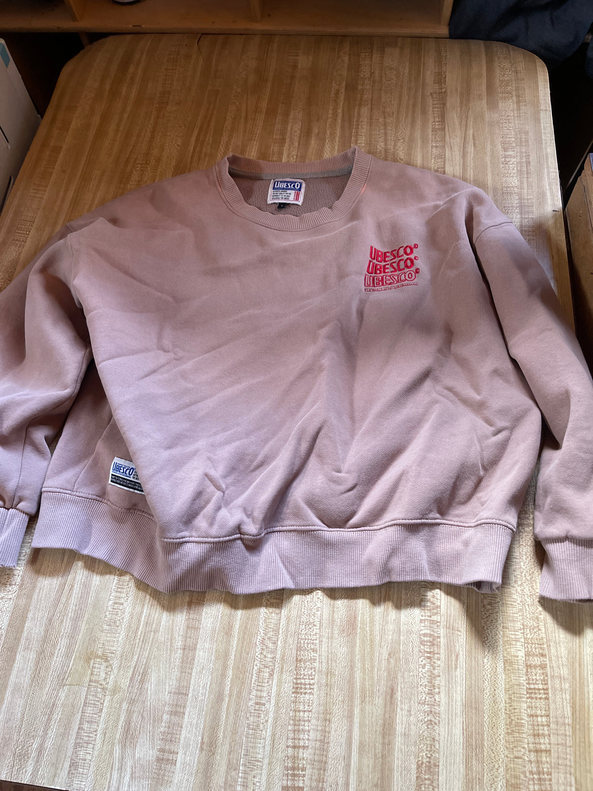 Ubesco sweatshirt small