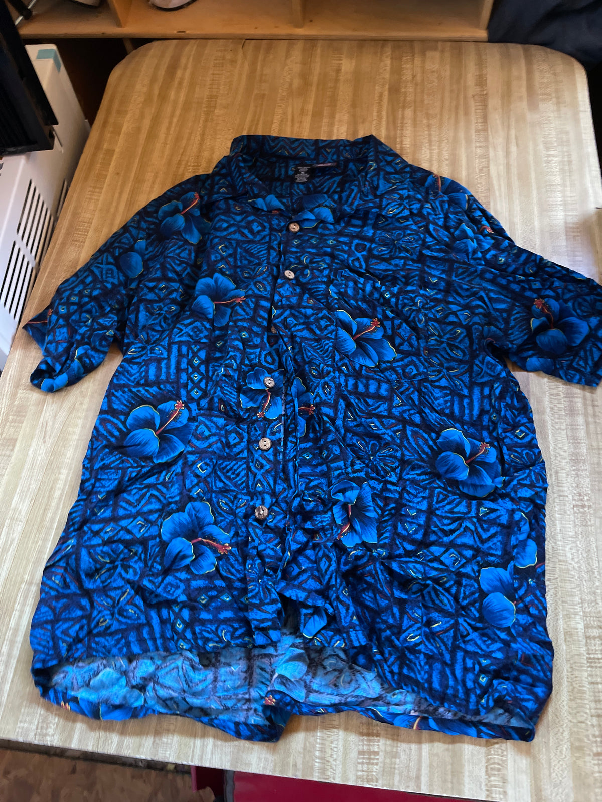 Vintage Maui trading company rayon Hawaiian shirt xl