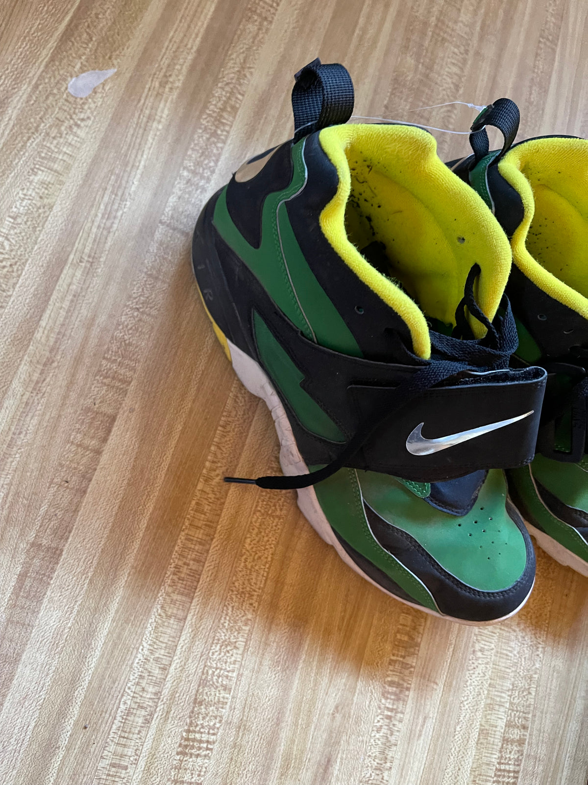 Nike Air Diamond Turf Oregon Sneakers size 12