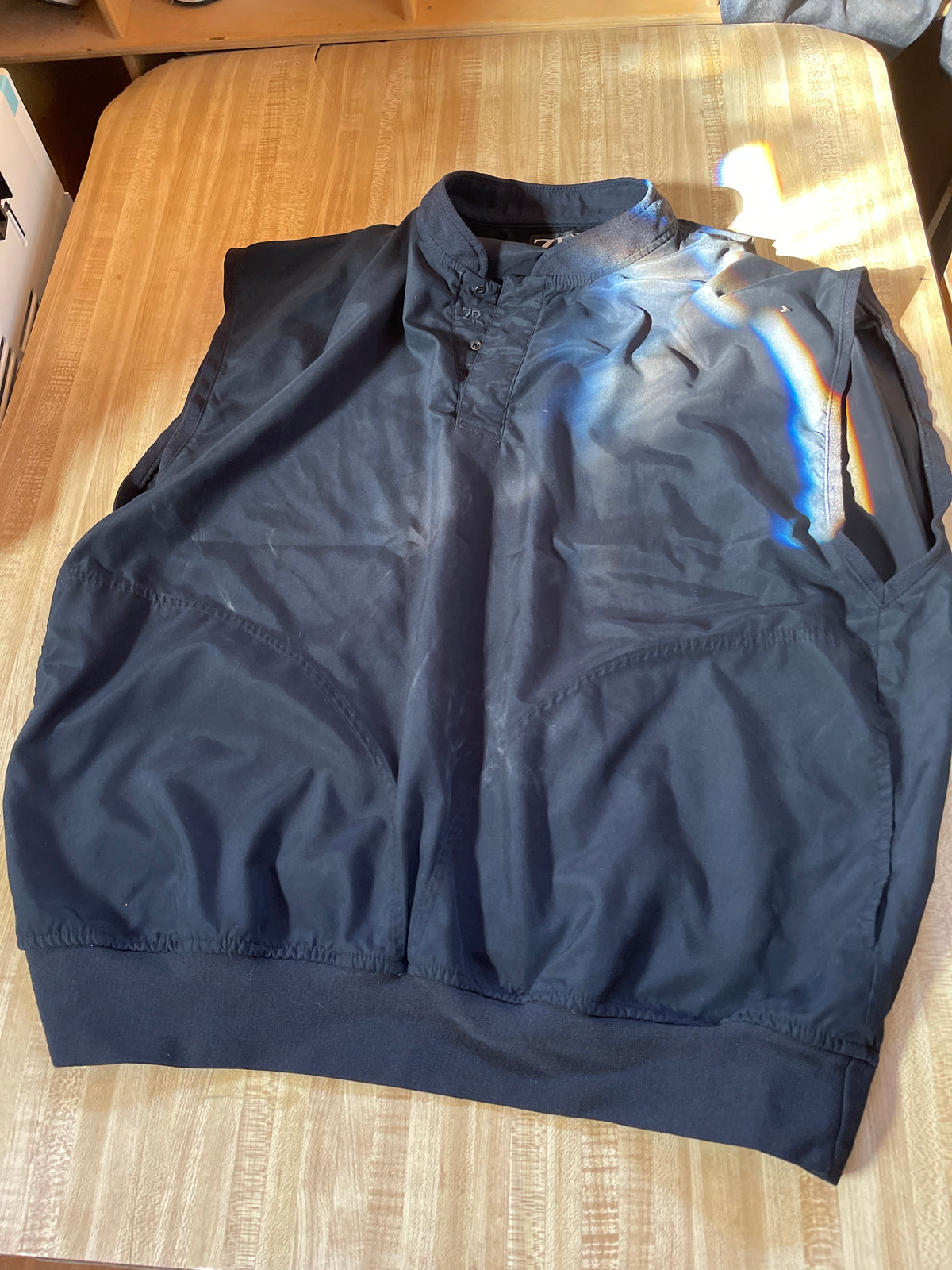 Zero restrictions vest Large