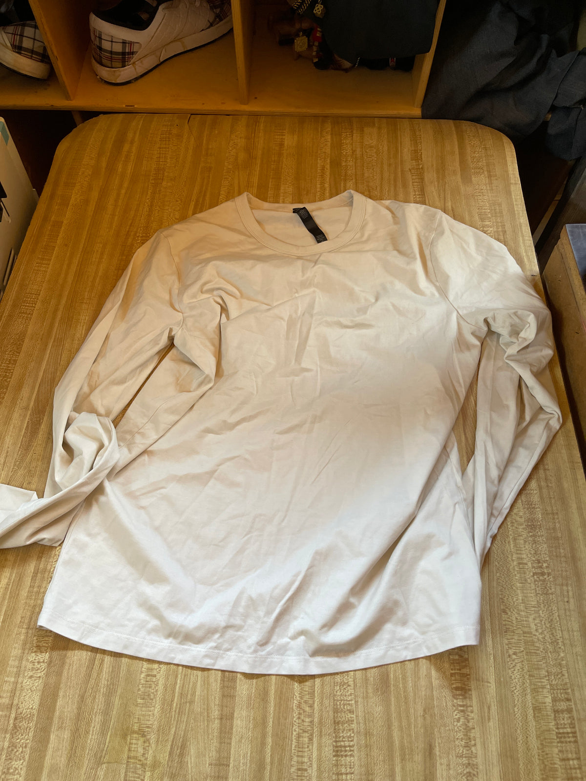 Lululemon long sleeve rash guard medium