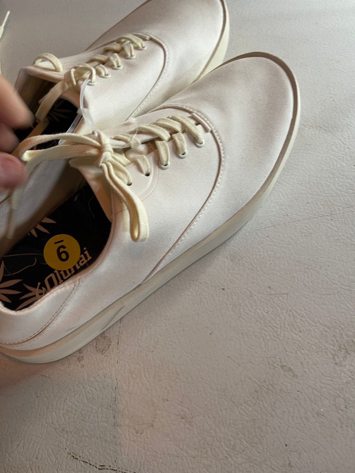 Olukai sneakers size 9