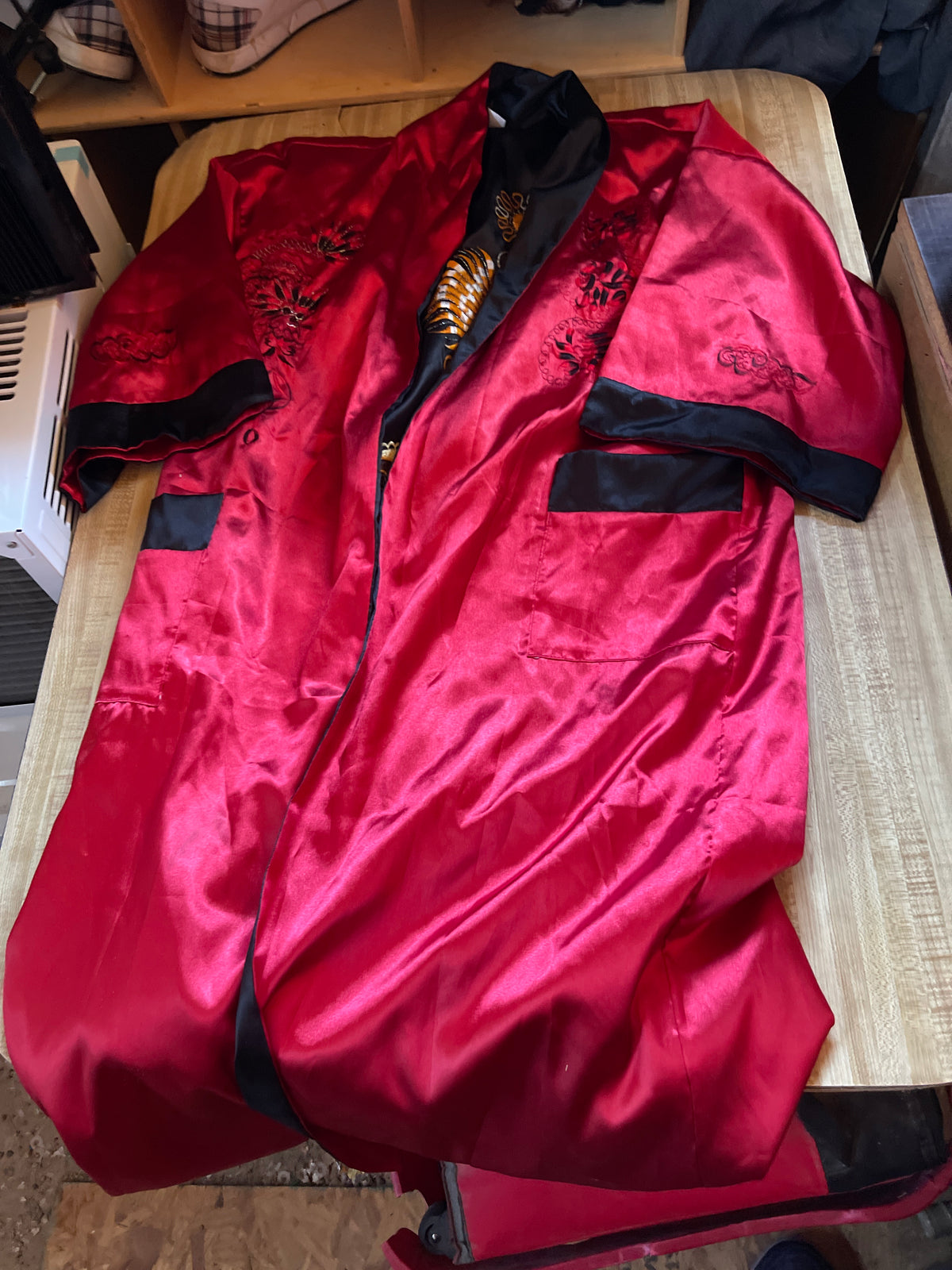 Vintage Asian robe xl